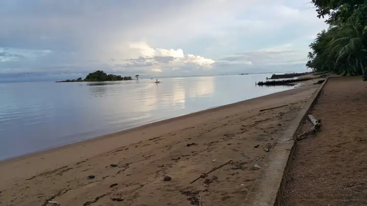 Abelardo's Beach Resort, photo 3 of 6