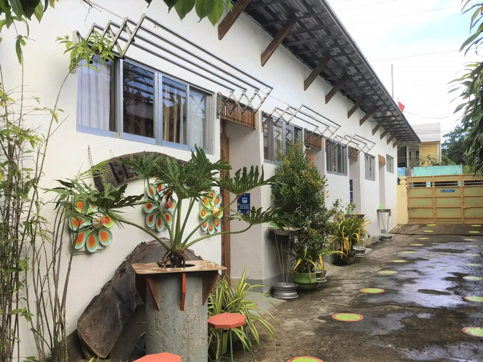 Sidewalkers Pension House, photo 10 of 14