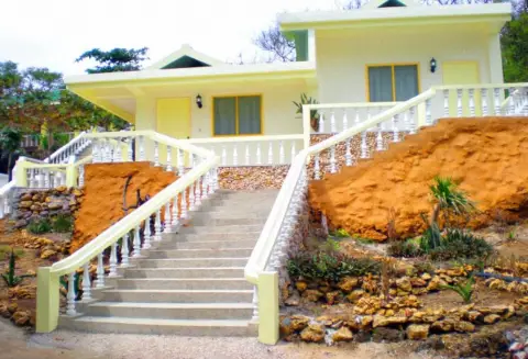 Villa Igang Beach Resort, photo 2 of 6