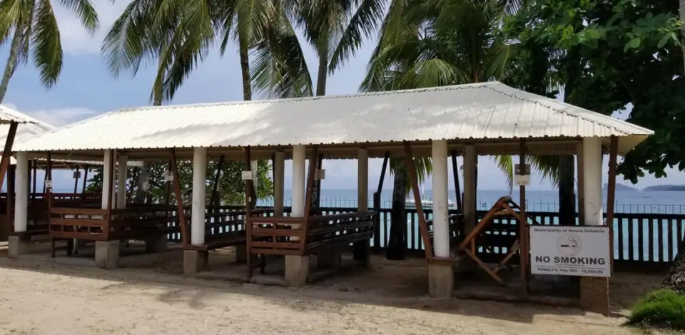 Raymen Beach Resort, photo 1 of 7