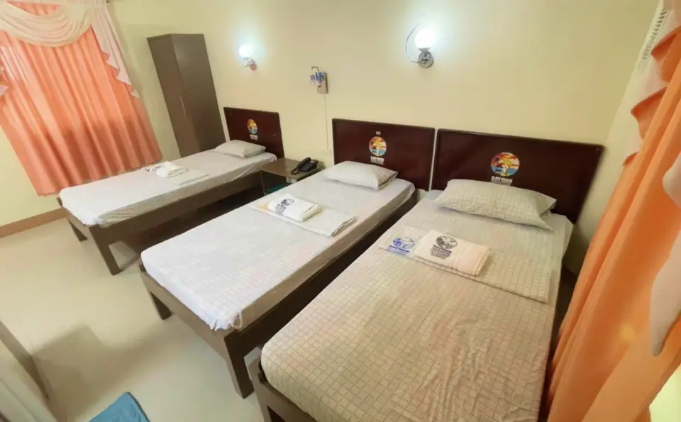 Raymen Beach Resort, photo 6 of 7