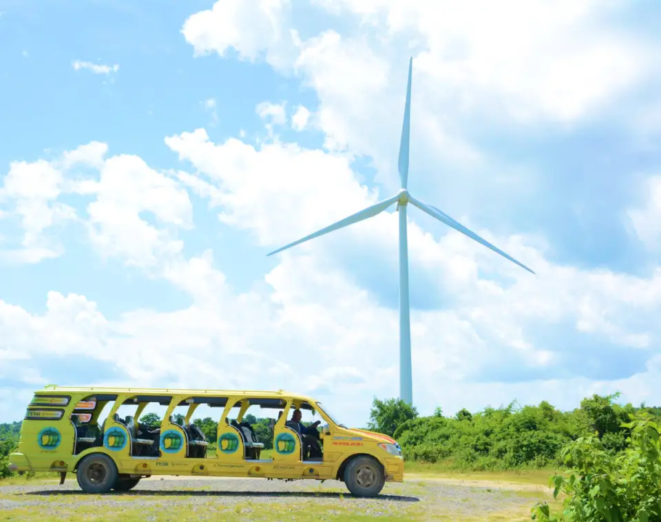 Guimaras Wind Farm, photo 7 of 7
