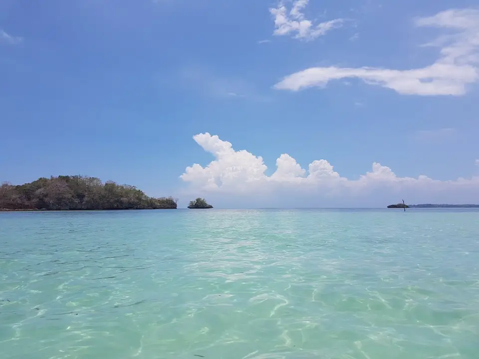 Taklong Island National Marine Reserve, photo 1 of 6